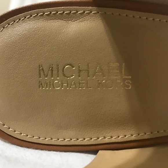 MICHAEL KORS
Berkley T-Strap Platform  Sandals - Picture 7 of 10